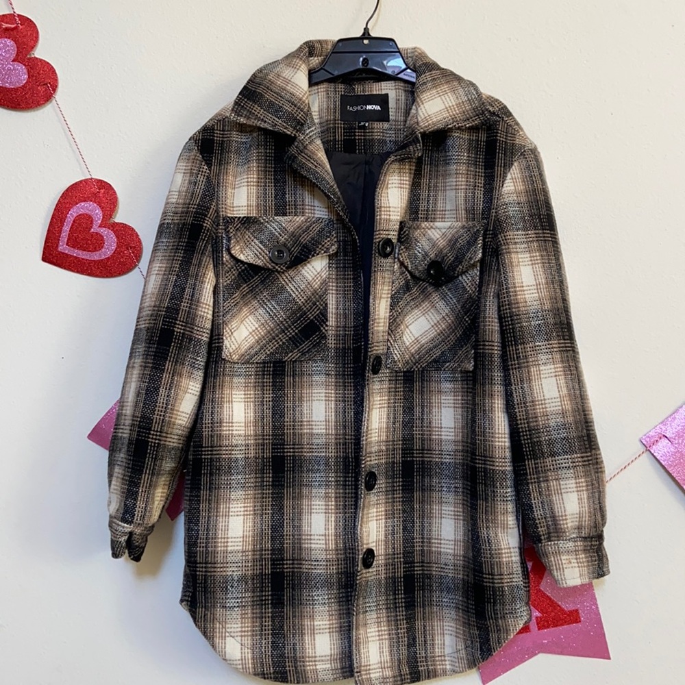 FASHION NOVA XS CUTE TAUPE JACKET